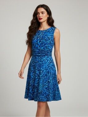 Vibrant Abstract Fit & Flare Midi Dress - Laura Petites 6P